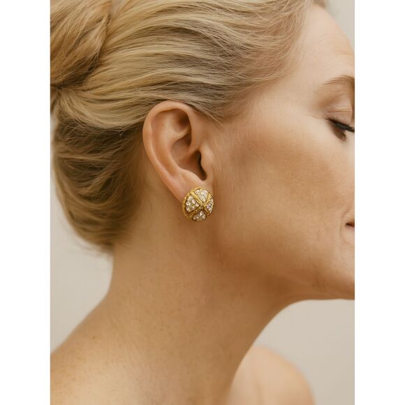 Vintage Swarovski Pave Crystal Gold Tone Clip On Earrings - Picture 1 of 12